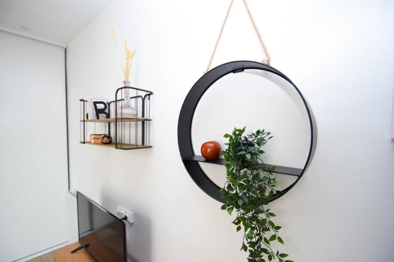 Cosy Studio Refait A Neuf Aux Portes De Paris Vincennes Exterior photo